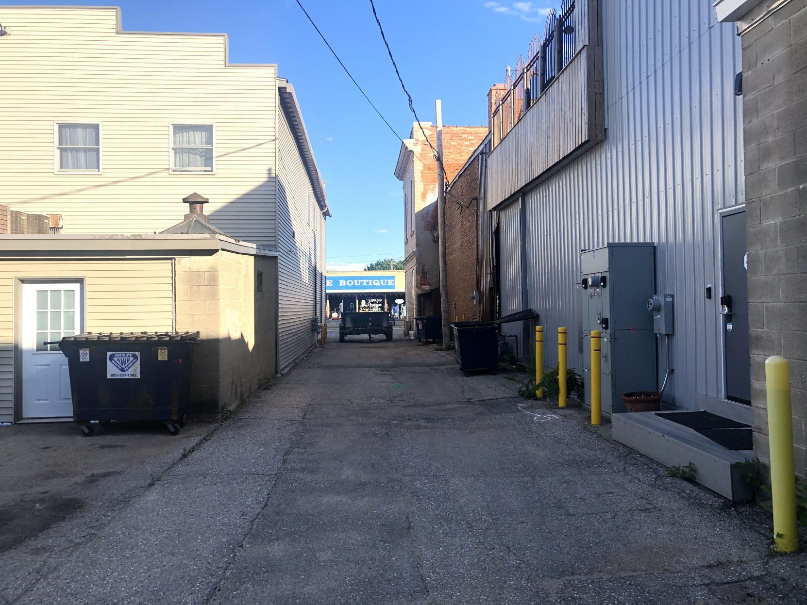 Main Ave. Alley 1